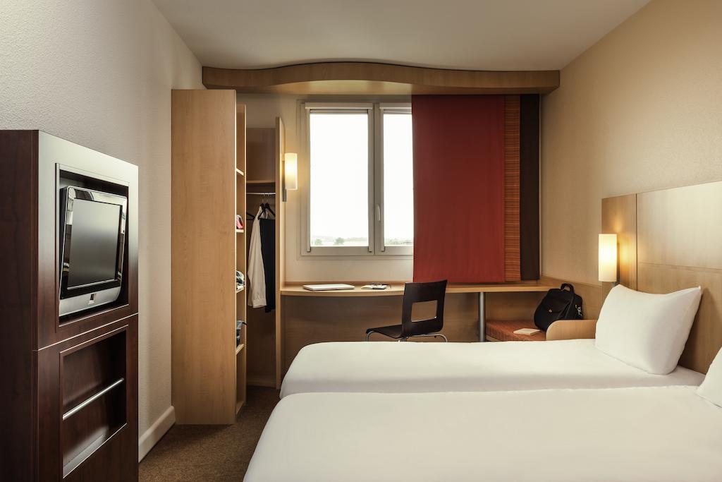 Ibis Strasbourg Centre Petite France Hotell Rum bild